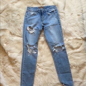 Light Wash Boyfriend Jeans